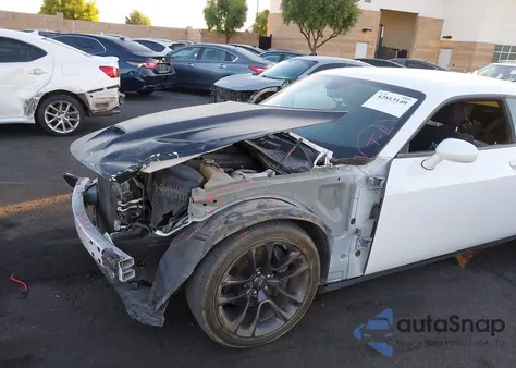 2021 Dodge Challenger R/T Scat Pack z USA, uszkodzony, nr VIN 2C3CDZFJ9MH641563